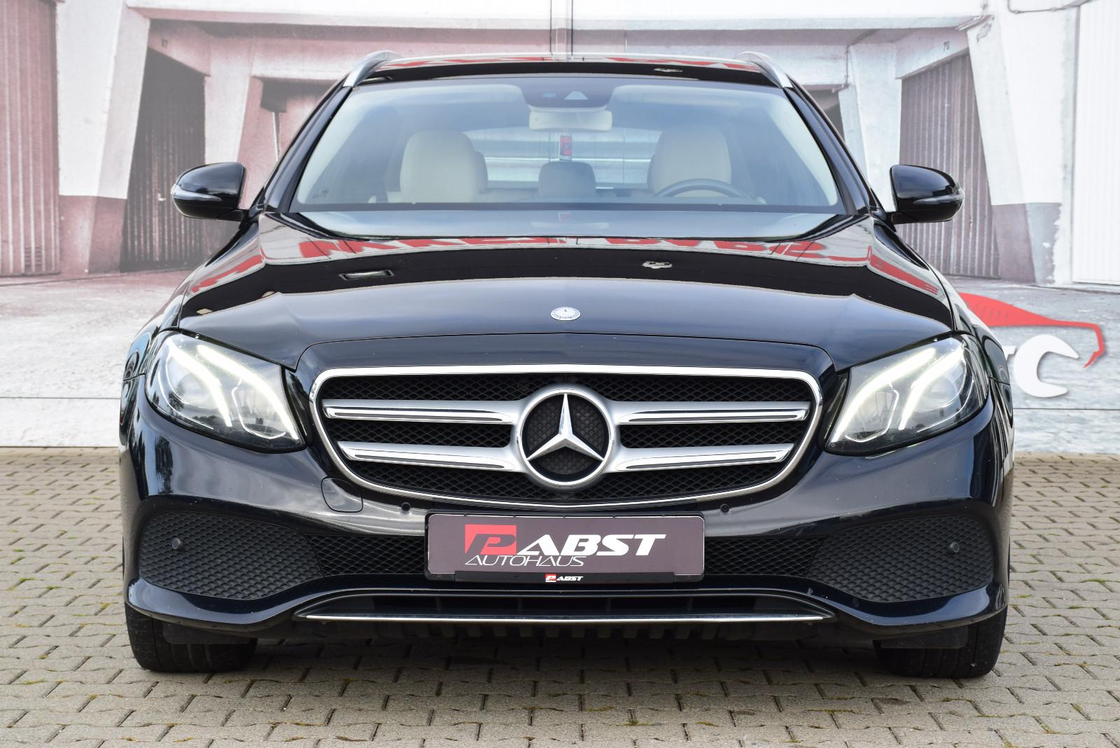 Mercedes-Benz E 220 d T-Modell Avantgarde LED KAMERA AHK SHZ