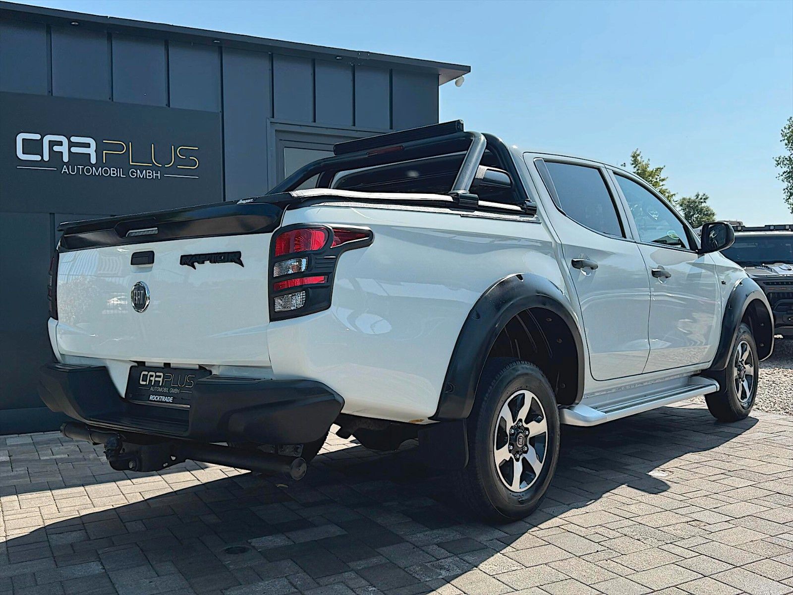 Fahrzeugabbildung Fiat Fullback 2.4 JTD Double Cab Offroad Cross DAB+
