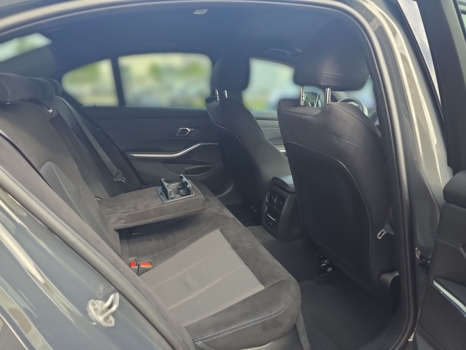 BMW 320 - Bild 11