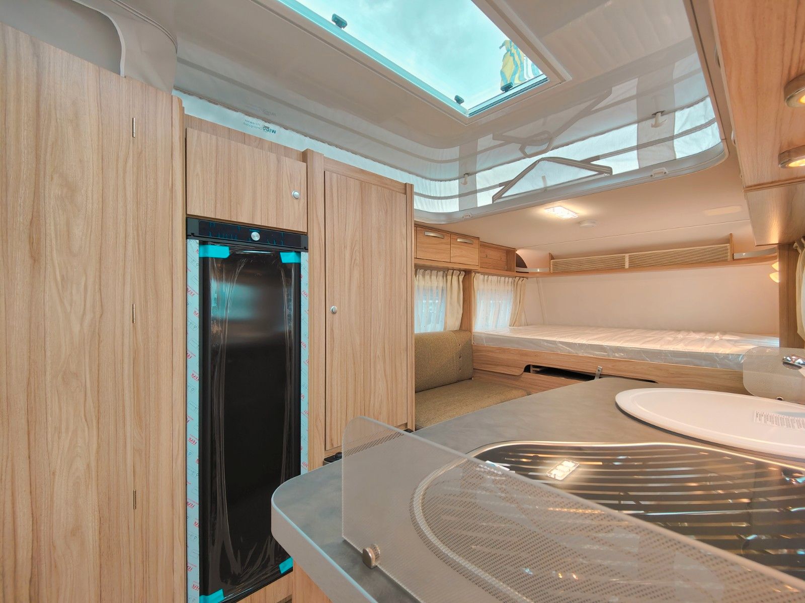 Fahrzeugabbildung HYMER / ERIBA / HYMERCAR Feeling 515 Elegance - SPRING SALE -