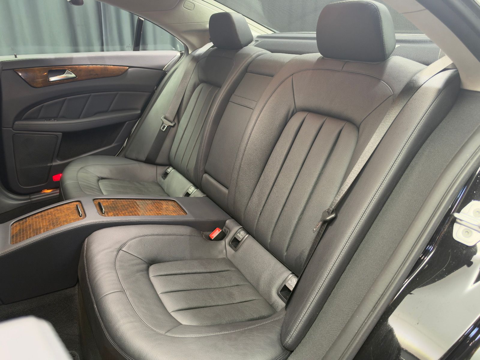 Fahrzeugabbildung Mercedes-Benz CLS 500 |AMG-LINE|H/K|PANO|AIR-MATIC|DE-FZG