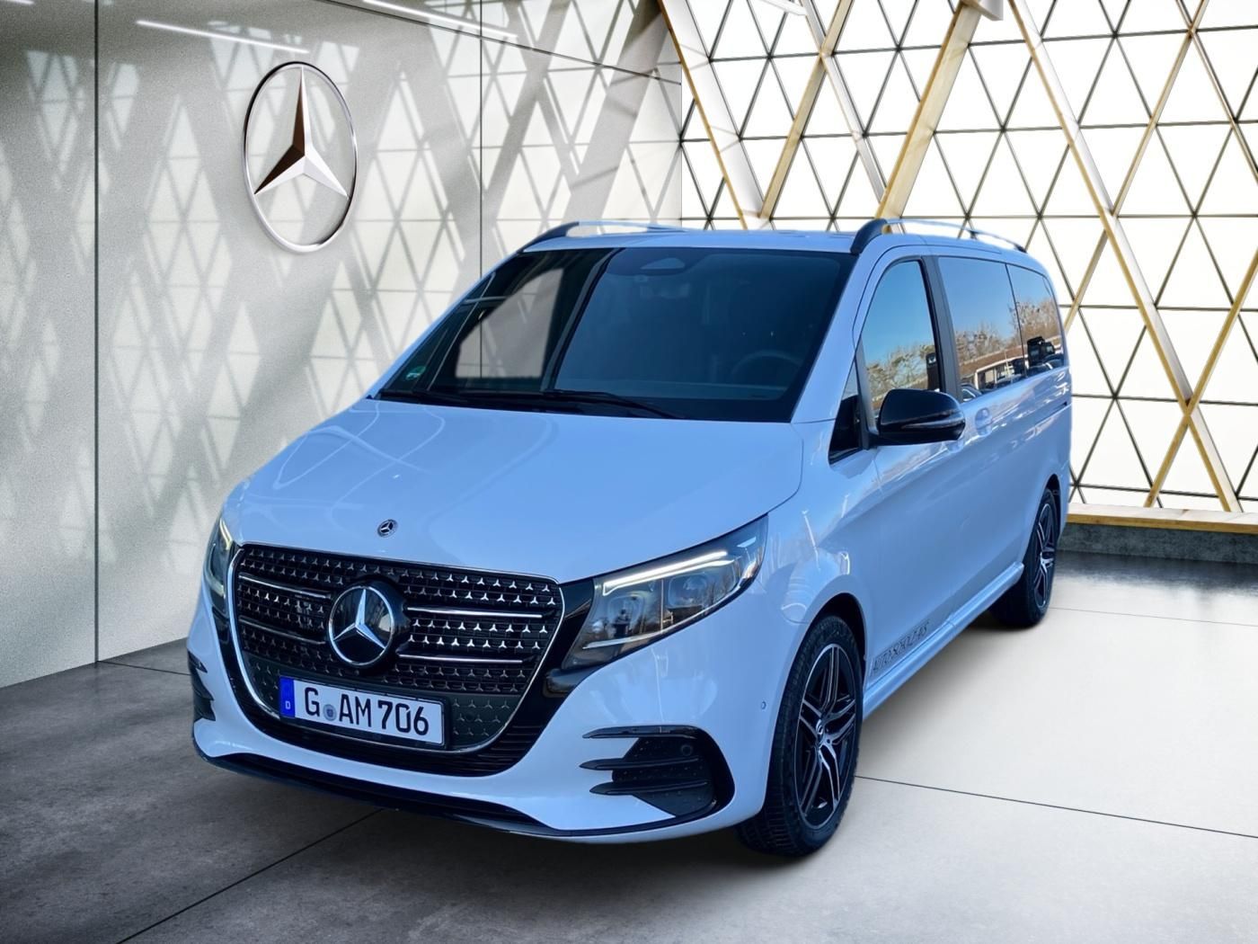 MERCEDES-BENZ V 300 d Lang 4M AMG Night*LenkradHz*360°*Distro*