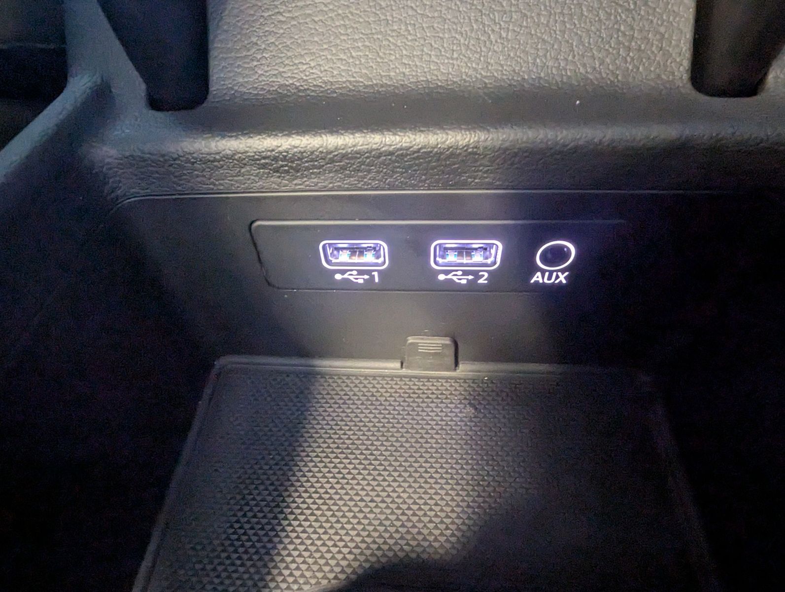 AUDI A4 2.0 TDI design ultra Sport-Fahrwerk Alcantara - Image 25