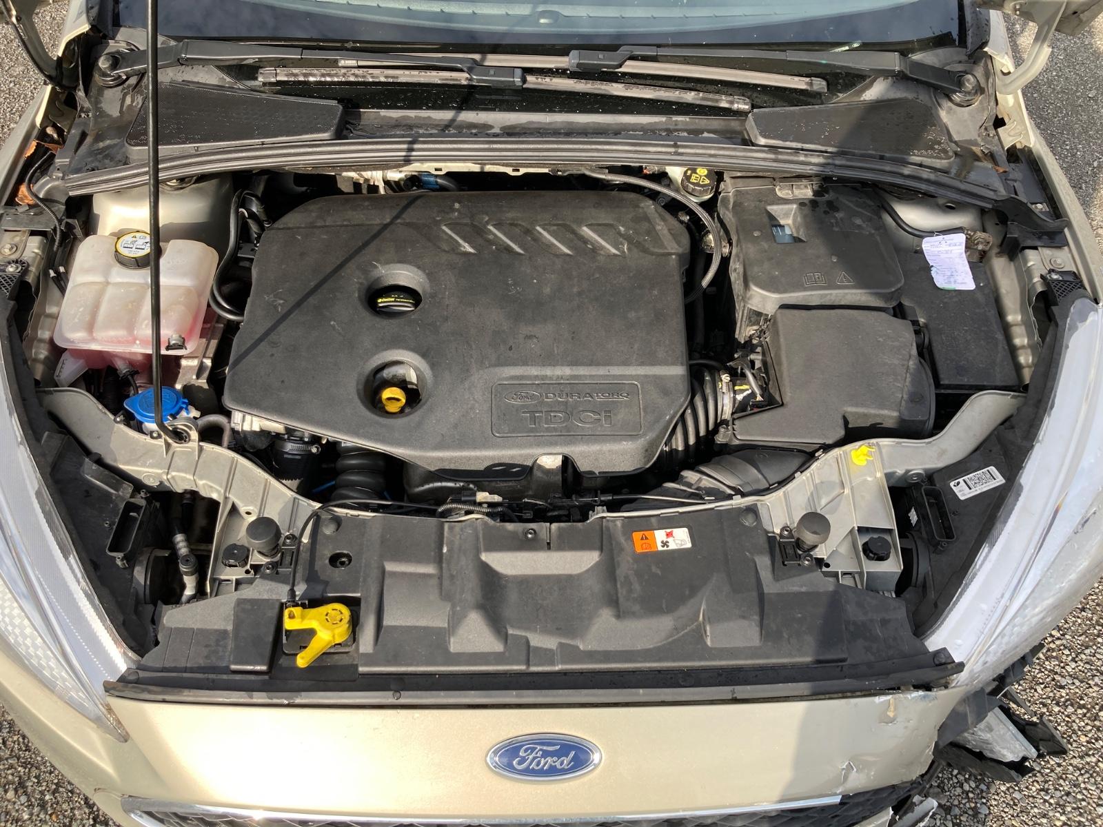 Ford Focus 2015 — photo 15