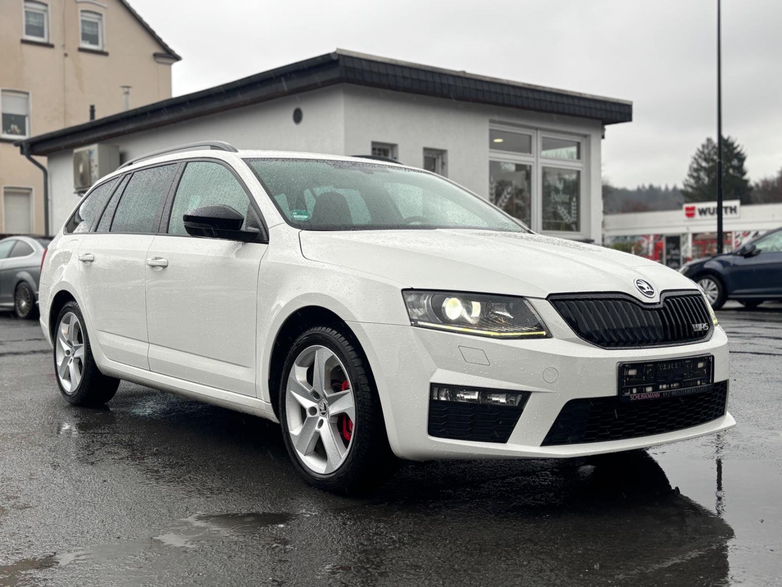 Skoda Octavia Combi RS *Bi-XENON*PDC*TEMP.*SHZ