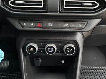 Dacia Sandero Expression TCe 90 CVT