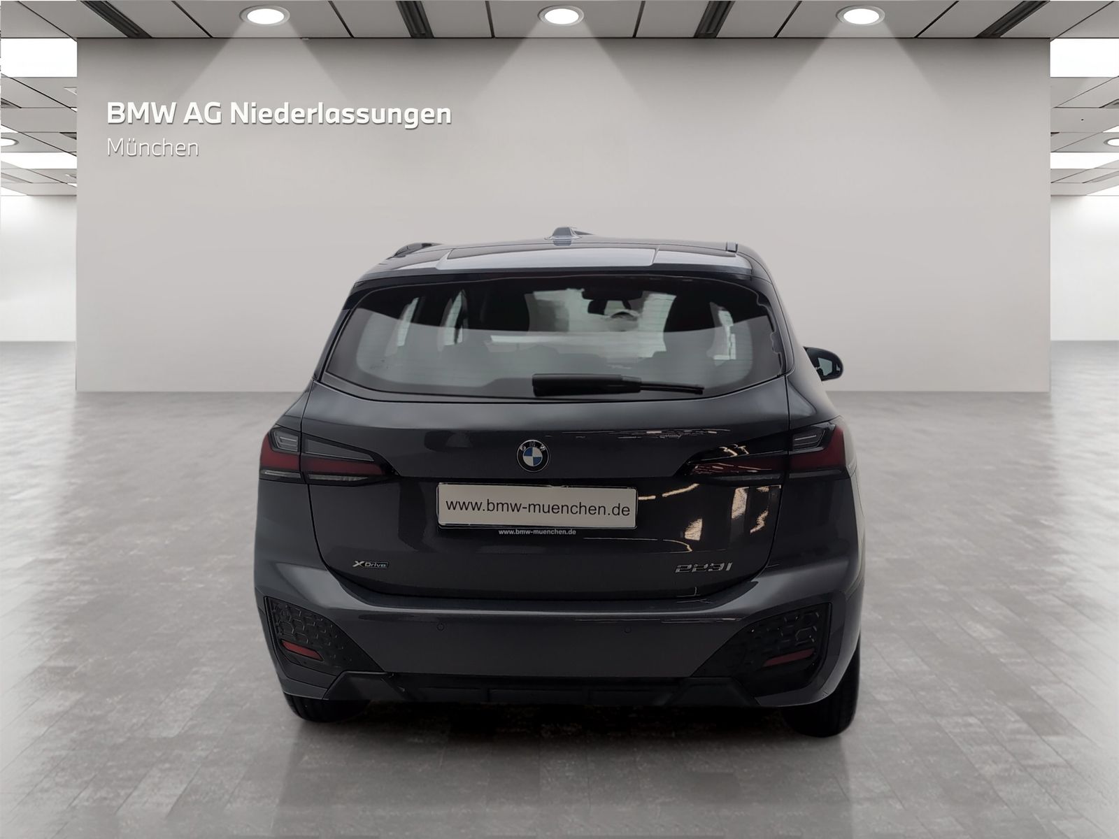 BMW 223 Active Tourer - Bild 8