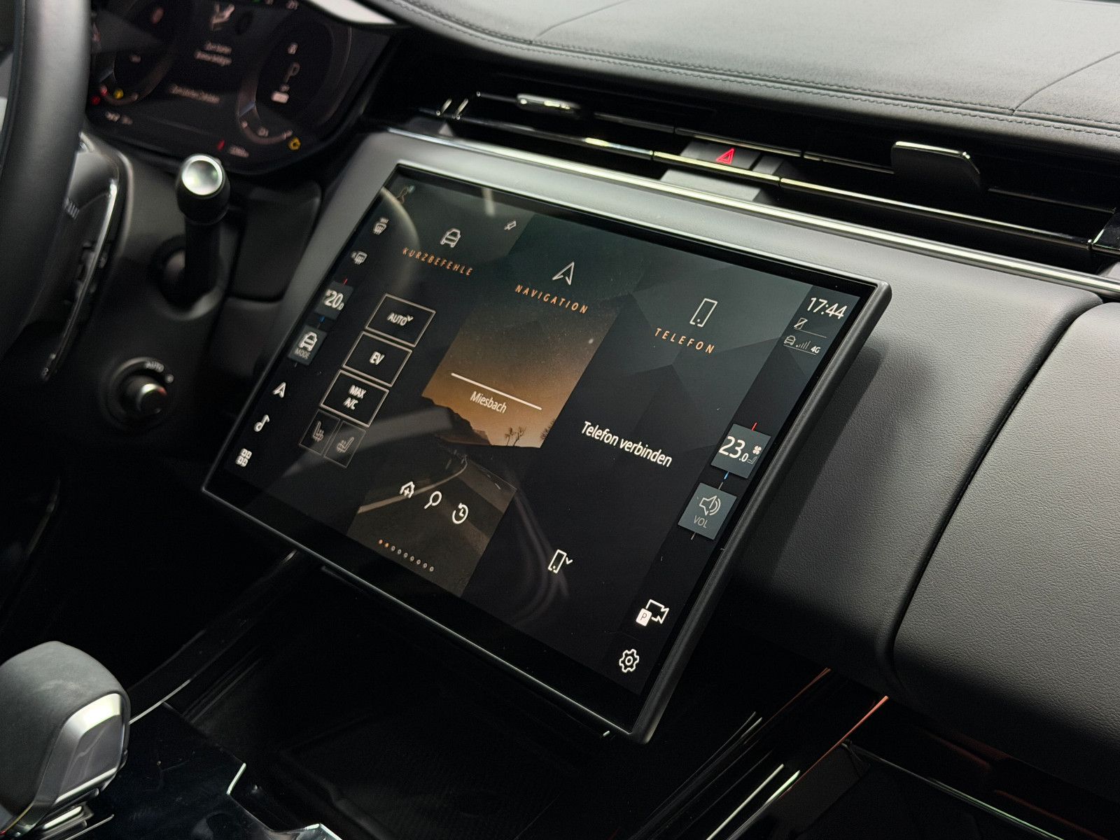 Fahrzeugabbildung Land Rover Range Rover Sport S Hybrid |MERIDIAN|360°|LUFT