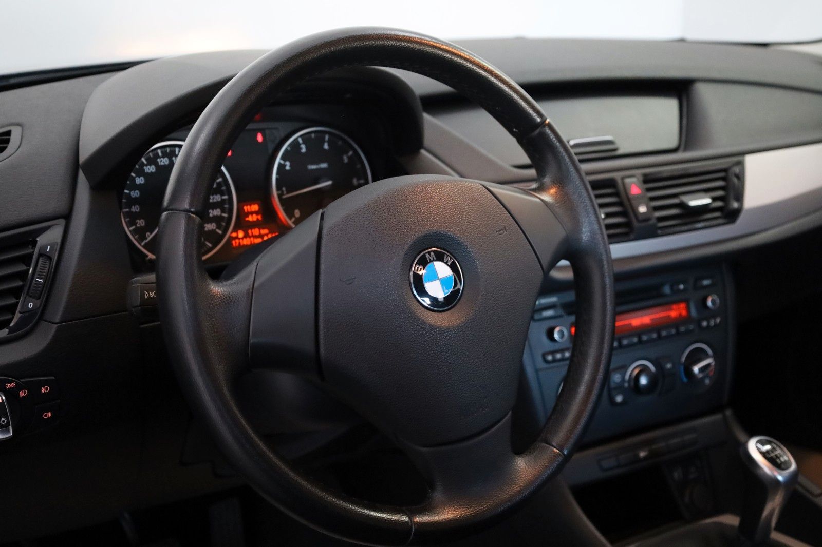 Fahrzeugabbildung BMW X1 18i sDrive Modellpflege,PDC,Isofix