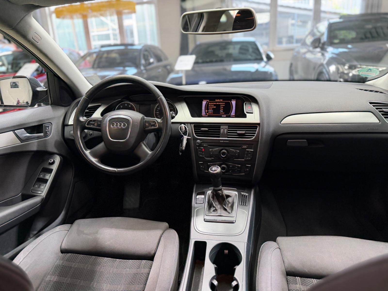 Audi A4 Avant Ambition Navigation PDC Xenon