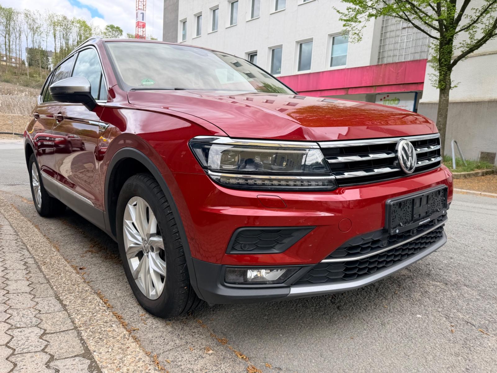 Volkswagen Tiguan Allspace Highline 4Motion *Unfall*