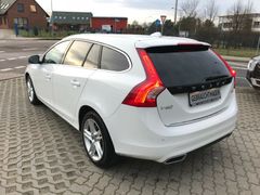 Fahrzeugabbildung Volvo V60D6*Sum*SD*NAVI*STHZ*E-KZ*0,5%Mietkauf möglich