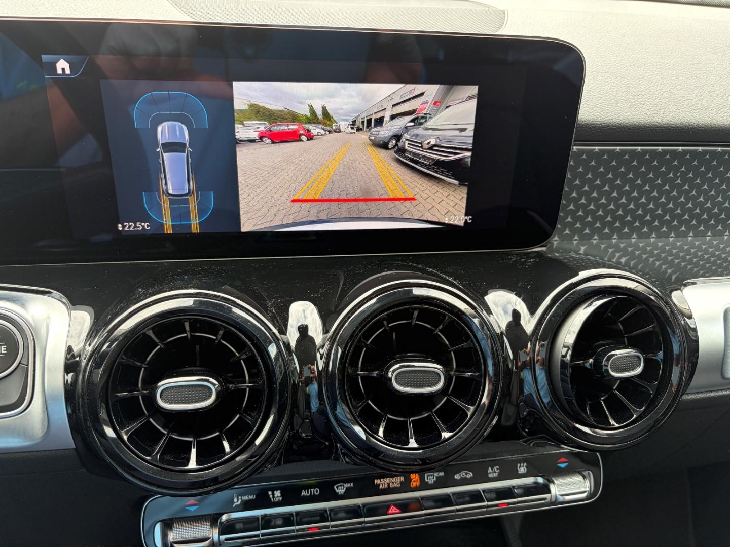 Mercedes-Benz GLB d StandHZG AHK-klappbar Navi Digitales C, миниатюра 13