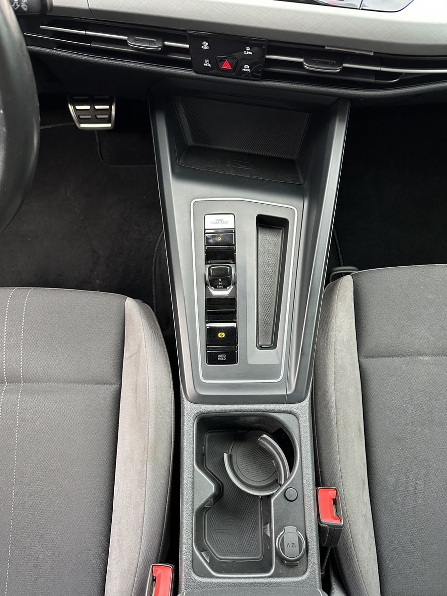 Fahrzeugabbildung Volkswagen Golf Alltrack 2.0 TDI 4Motion DSG NAV+LED+AHK+VC