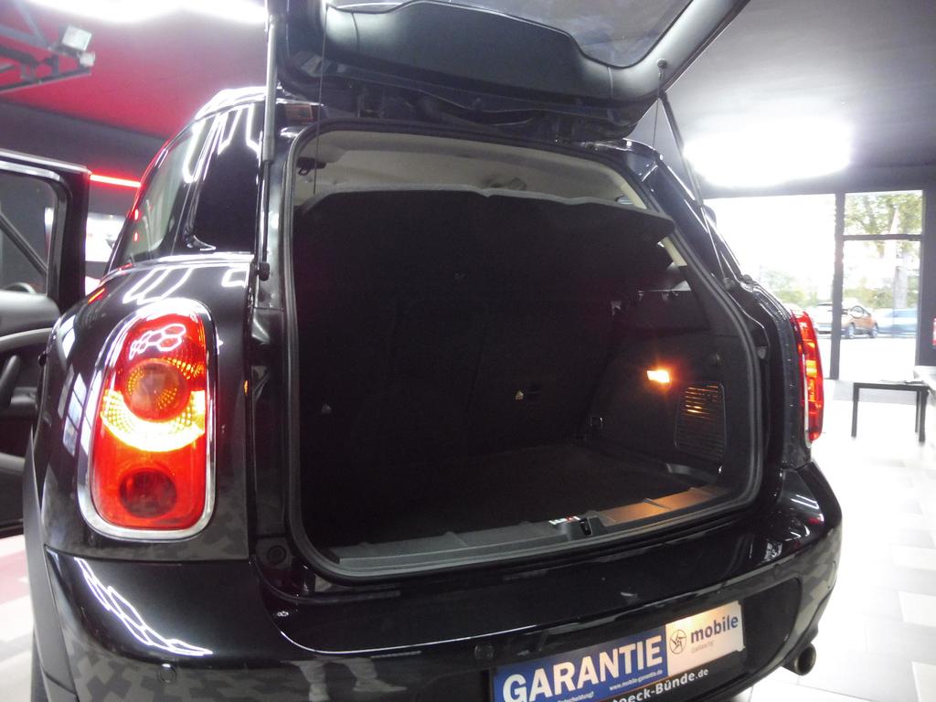 MINI One Countryman