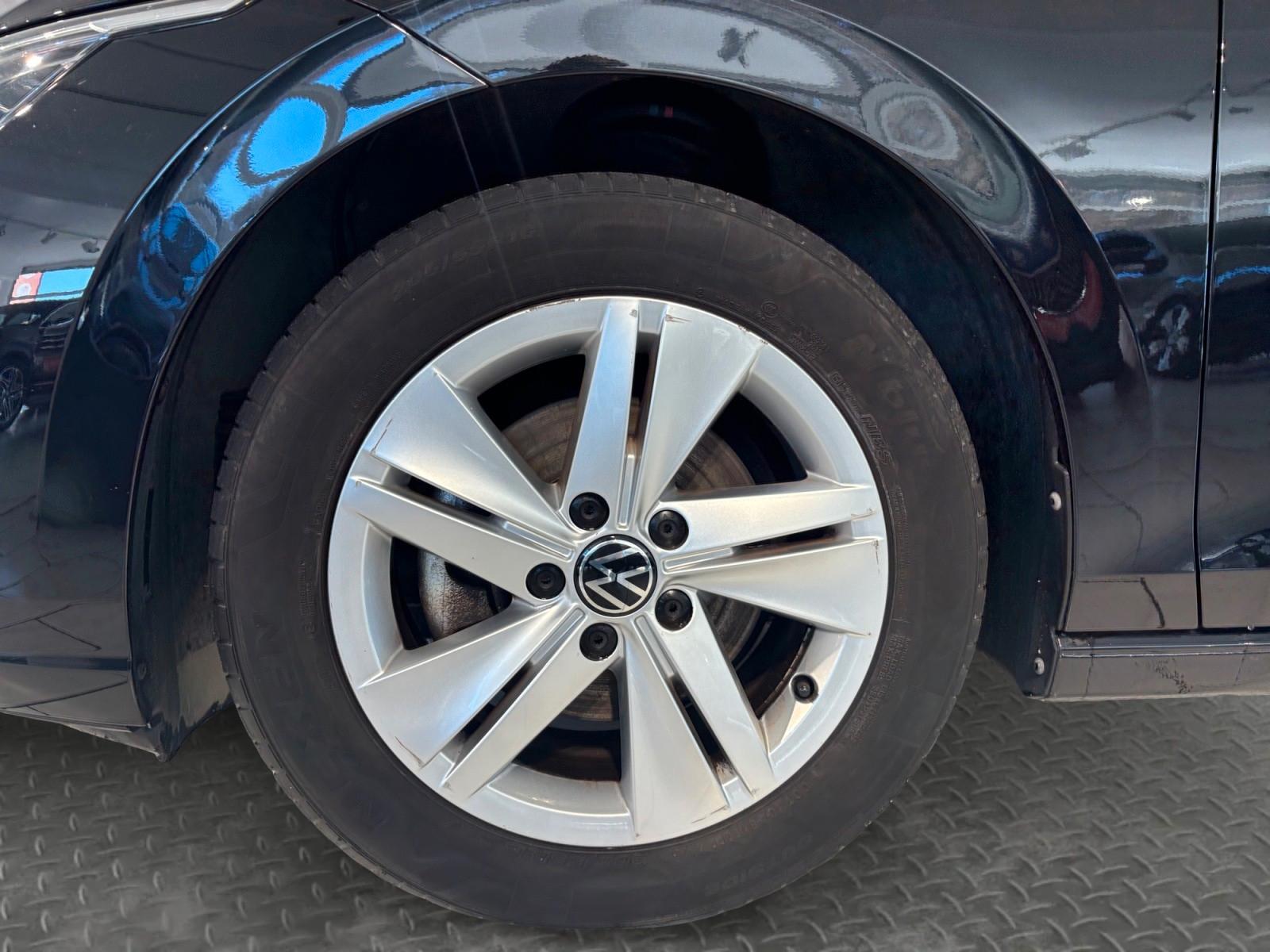 Volkswagen Golf VIII Lim. 1.HD ACC APP LED NAVI KLIMA SHZ, миниатюра 10