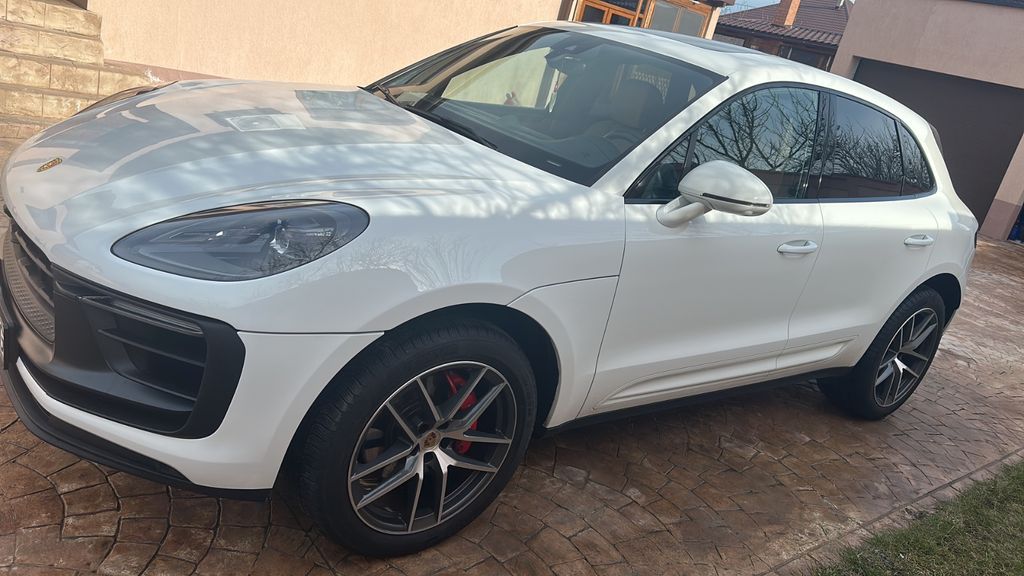 Image of Porsche Macan
