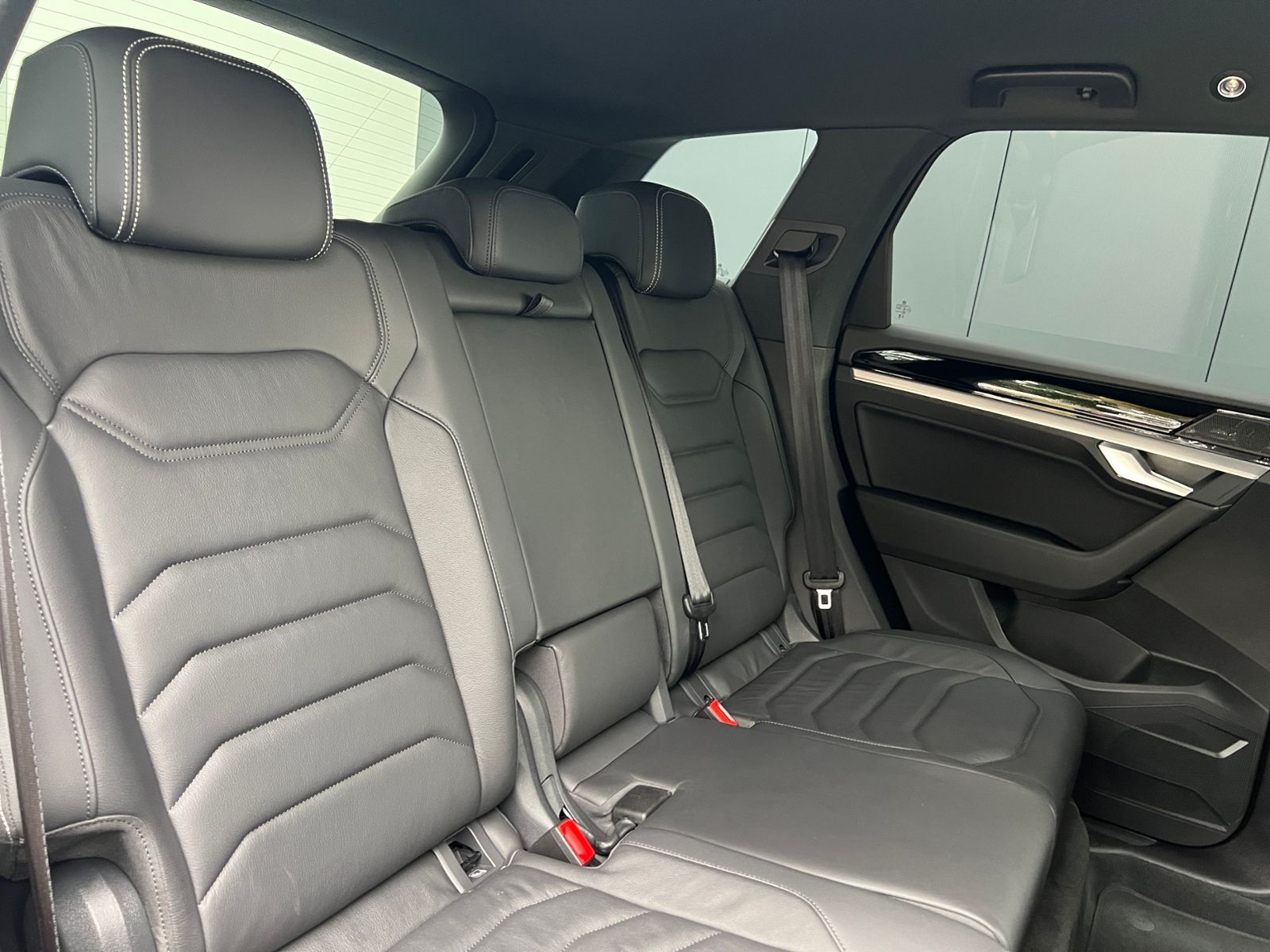 Fahrzeugabbildung Volkswagen Touareg 3.0 TDI 4Motion *AHK, Luftfederung, 19"-