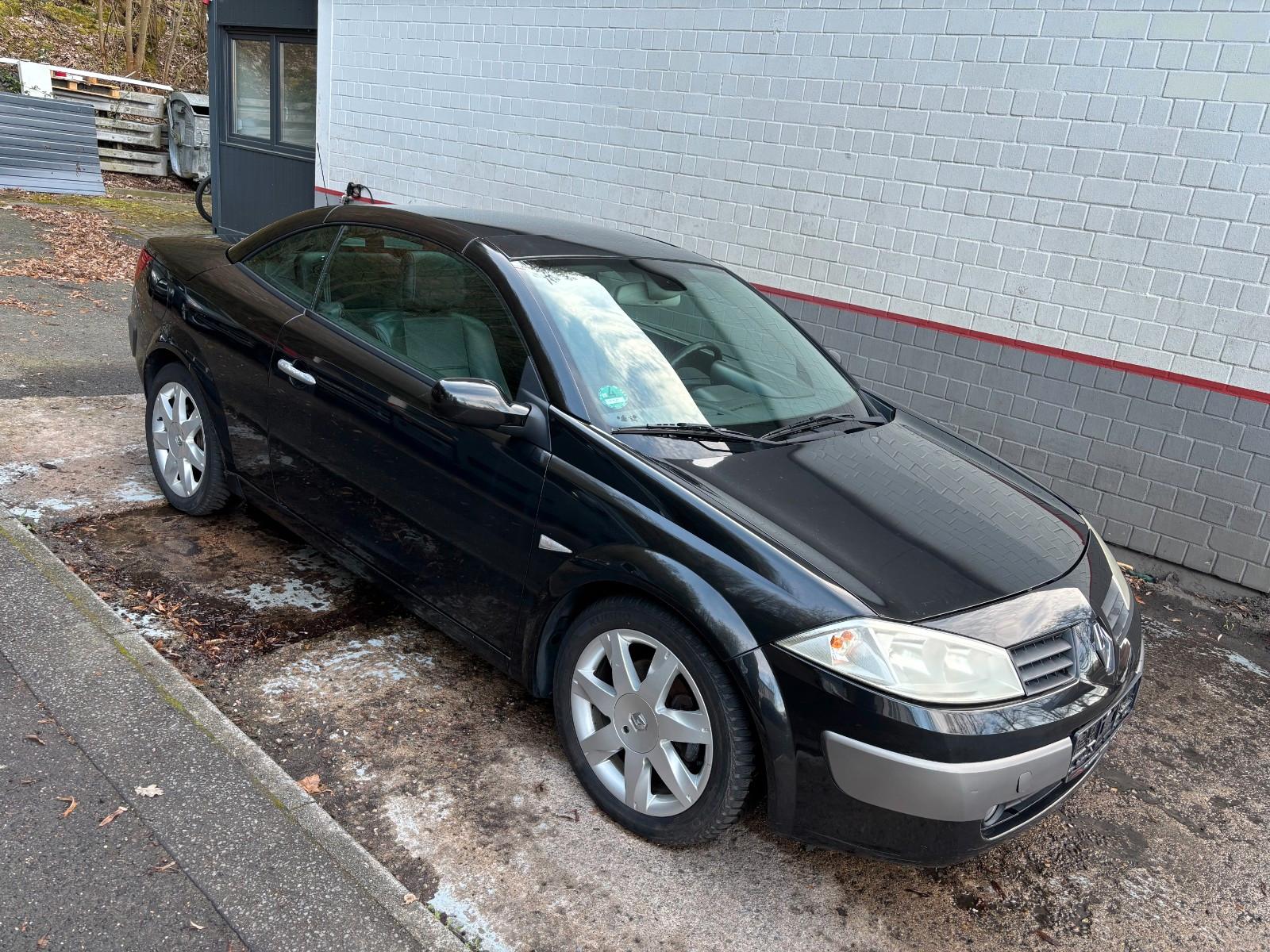 Renault Megane Cabrio 2.0 16V Luxe *Leder*Pano*PDC*