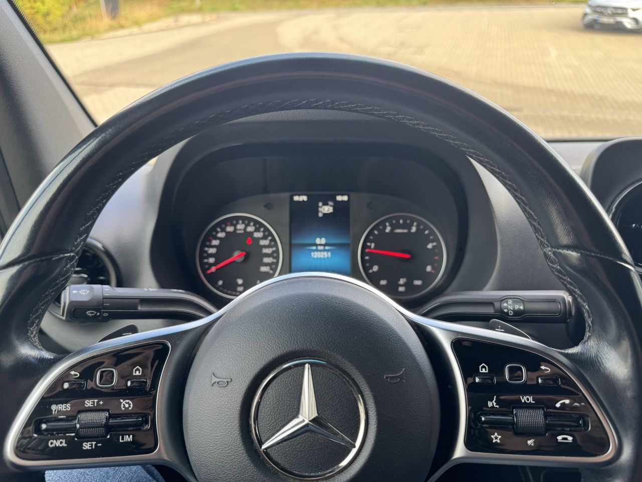 Fahrzeugabbildung Mercedes-Benz Sprinter 317 CDI KA Maxi L3H2 Klima*Kamera*Tempo