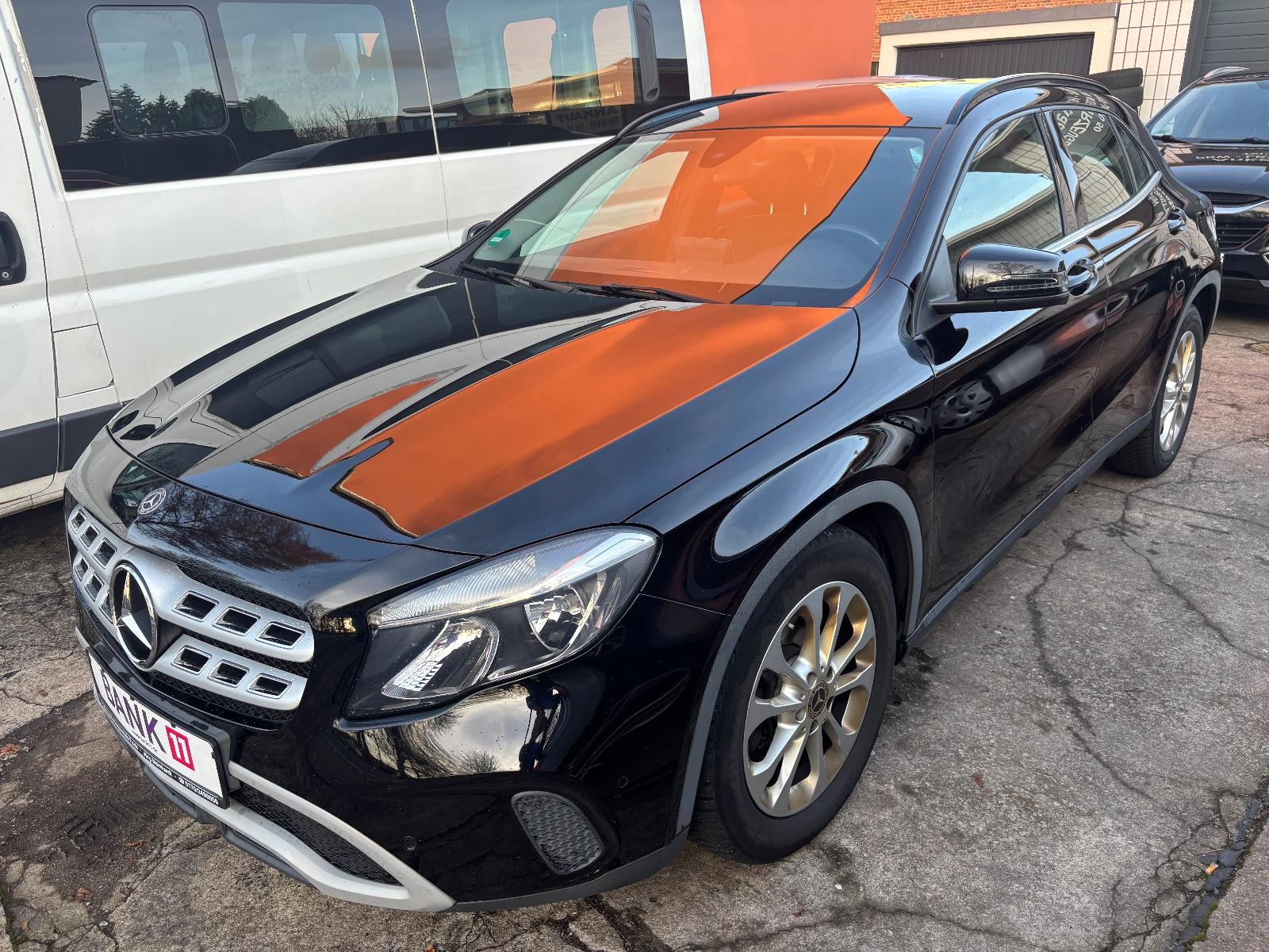Mercedes-Benz GLA 220 Automat Navi !!!