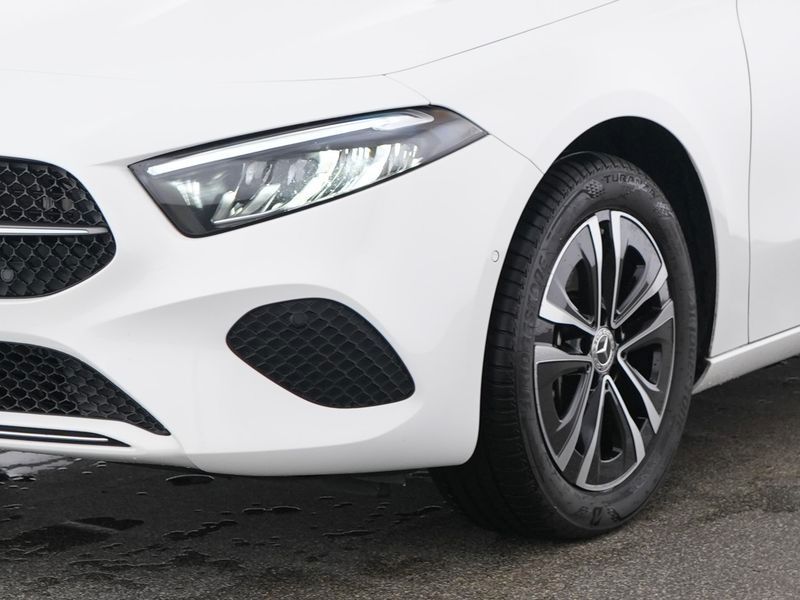 Fahrzeugabbildung Mercedes-Benz A 250 e Progressive LED+Kamera+11kW+WinterPaket