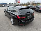 BMW 330d xDrive Tour Aut|LED|PANO|DAB|NAVI-PROF|STHZ - BMW 330 mit Diesel-Antrieb: Schwarz, Kombi