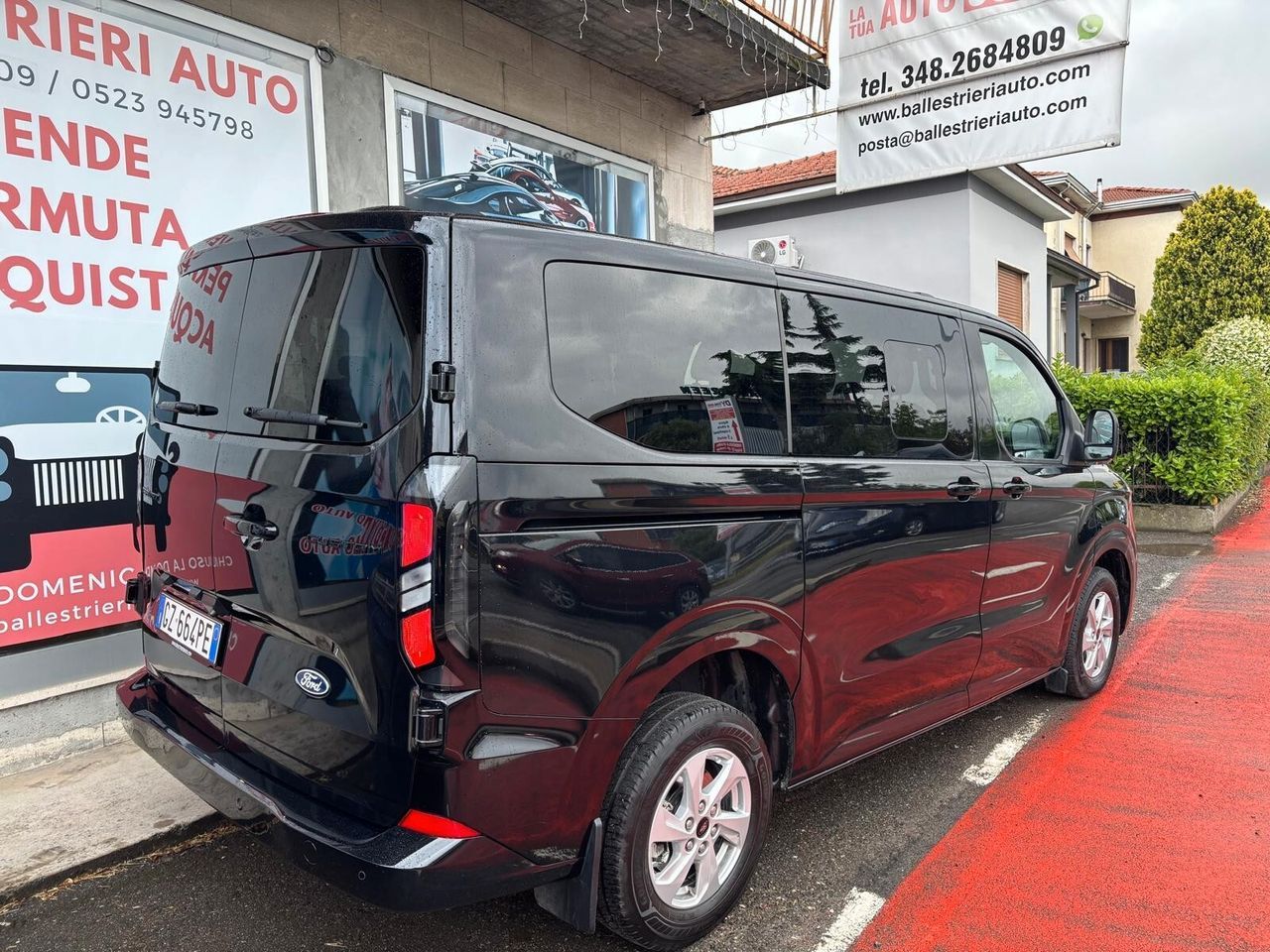 Other Ford Transit Custom 2.0TDCi EcoBlue 150CV 9 POST imagem 3