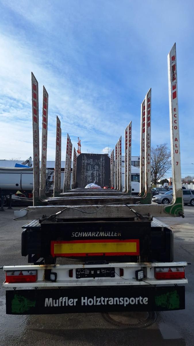 Schwarzmüller Holtztransporter