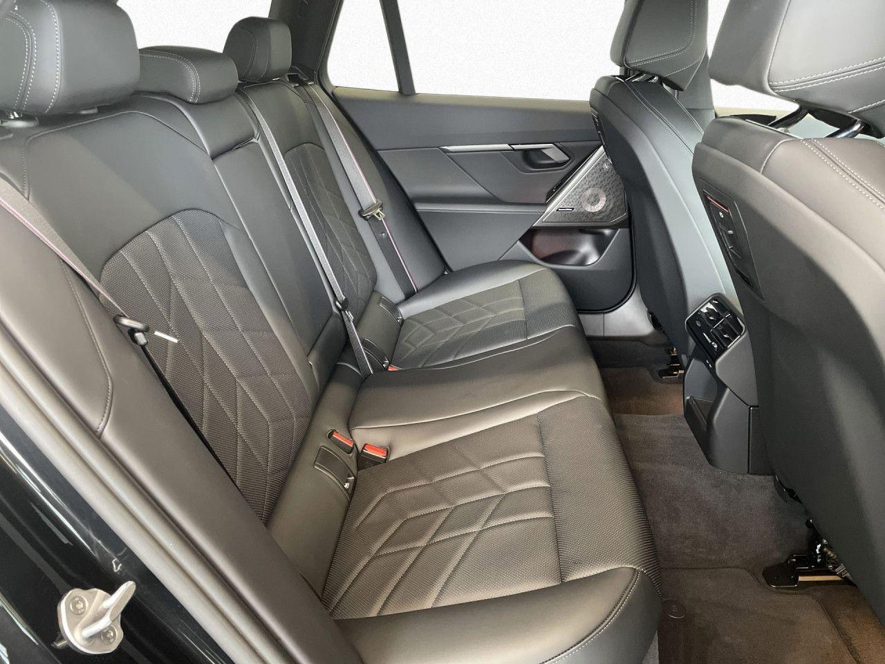 BMW 520d xDr Tour M Sport PRO Pano AHK DA+ B&W LCPro