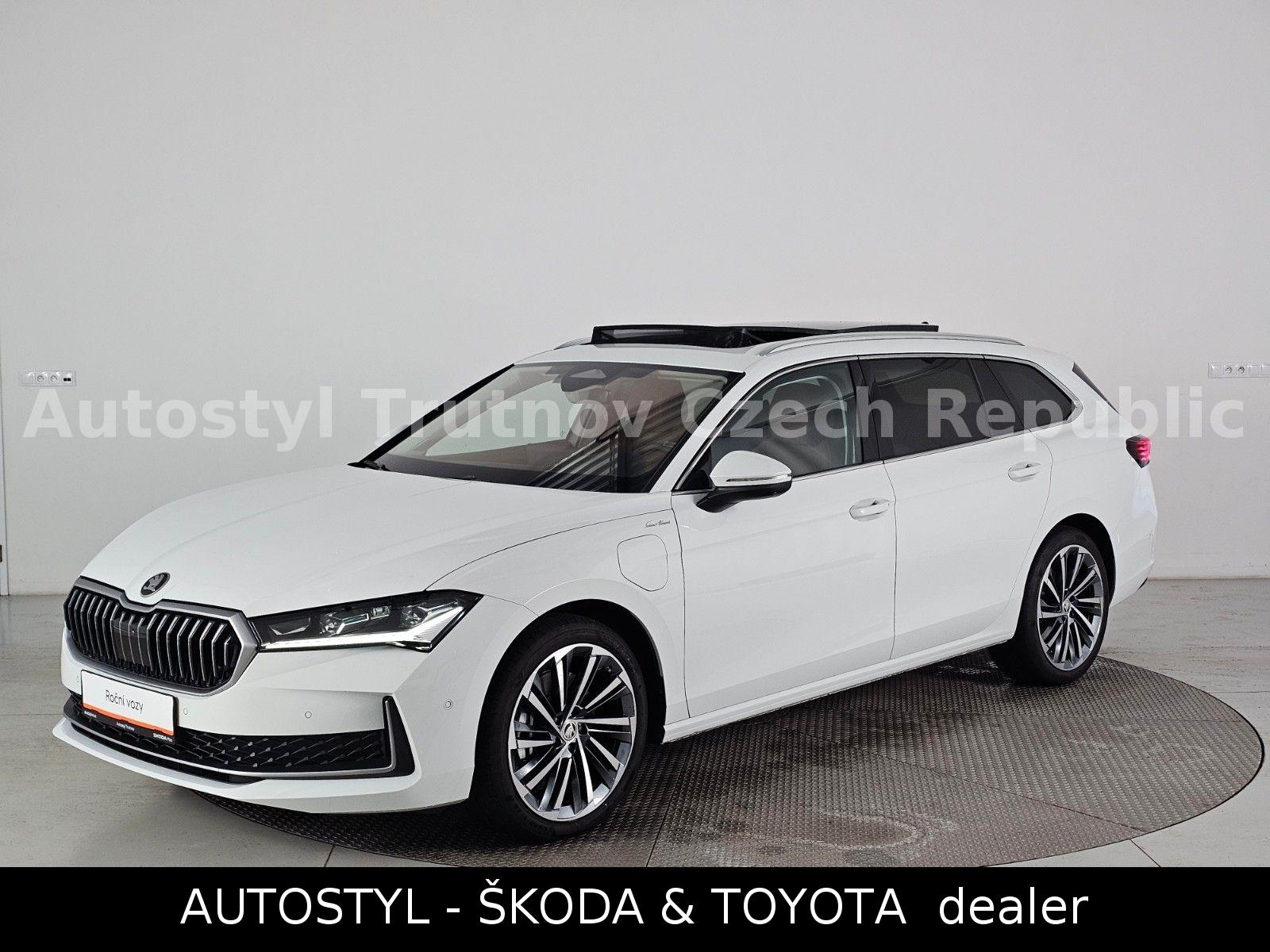 Skoda PHEV 1.5TSI iV 204k L&K Kupplung Head Up Webasto