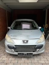 Peugeot 307 HDI Diesel (Bj. 2005) - Peugeot 307 Gebrauchtwagen in Köln