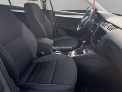 SKODA Octavia Combi Ambition Carplay | Tempomat