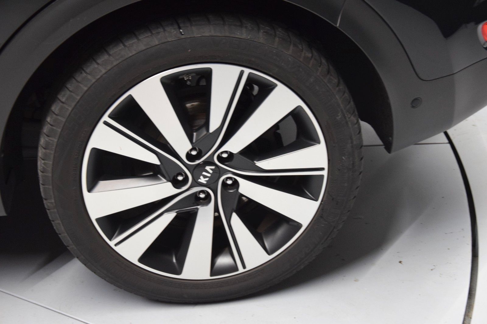 Fahrzeugabbildung Kia Sportage Platinum Edition 4WD Pano JBL Bi-Xenon