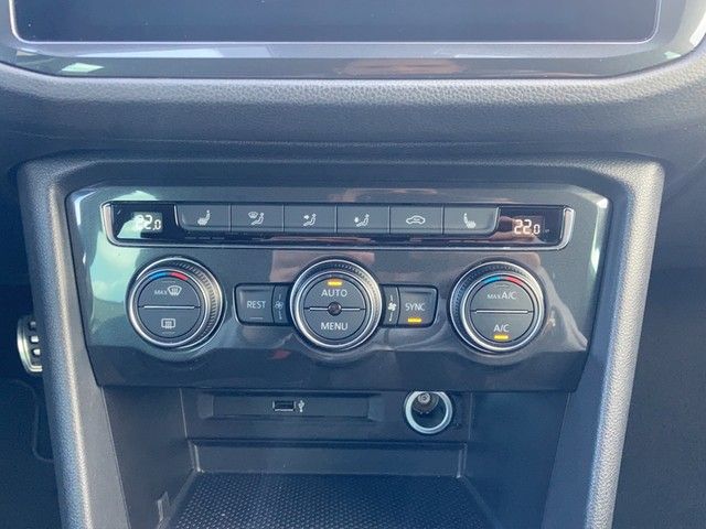 Fahrzeugabbildung Volkswagen Tiguan IQ.DRIVE LED Navi ACC AHK RFK SHZ