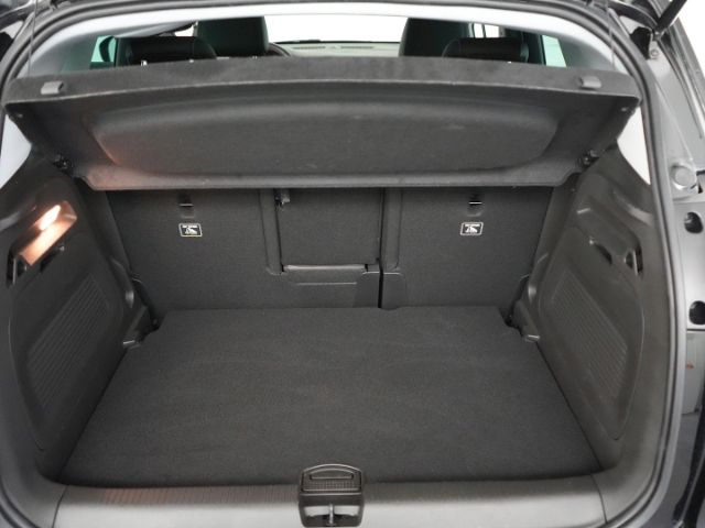 Crossland ELEGANCE PAKET AT+LED LICHT+NAVI+RÜCKF