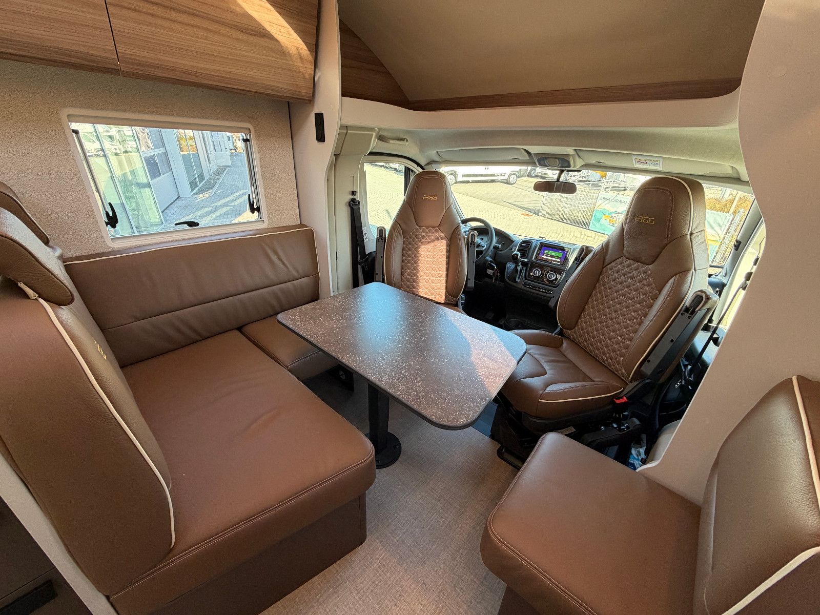 Fahrzeugabbildung Bürstner B66 TD 690