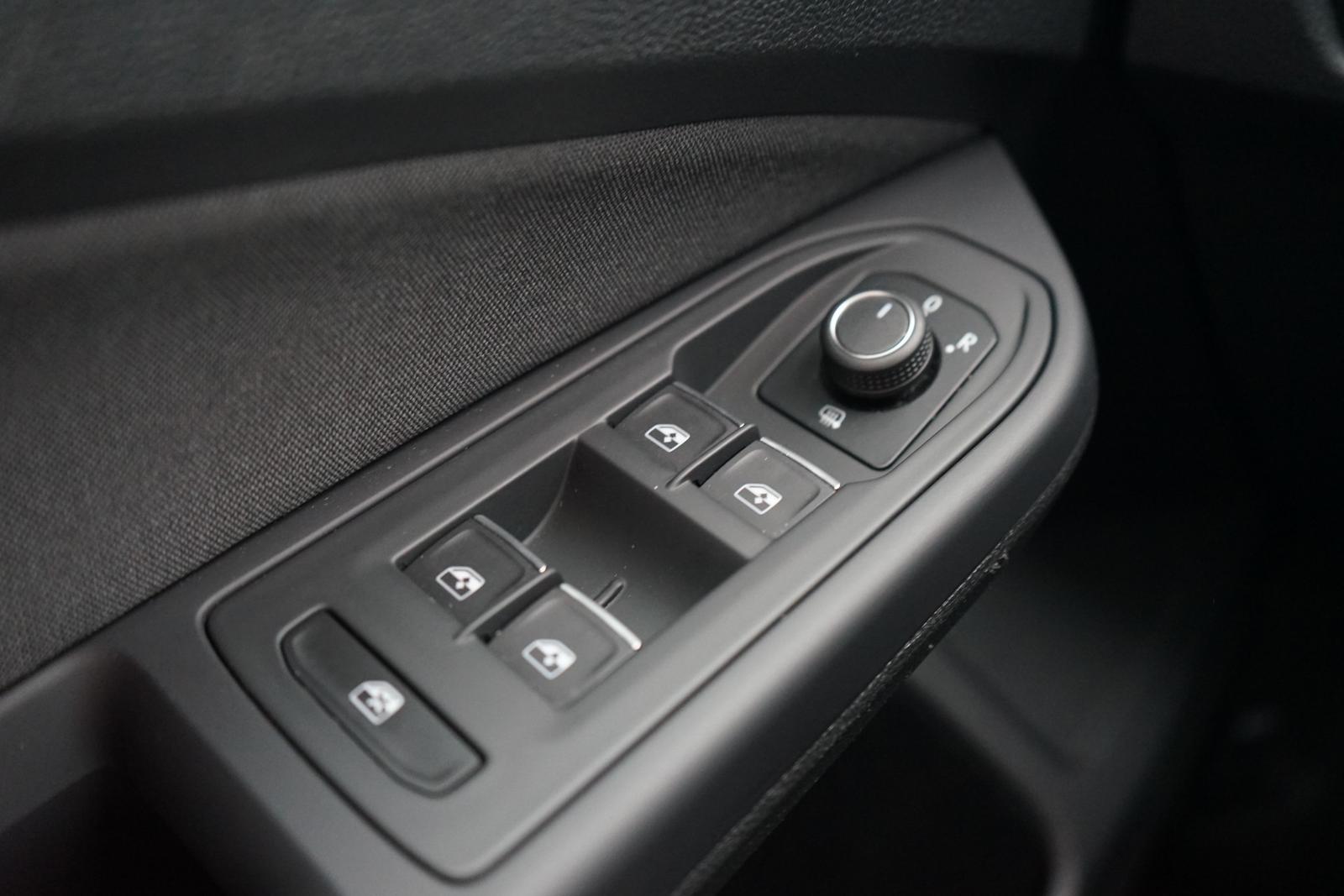 Volkswagen Golf VIII 2.0 TDI DSG United LED Navi Spurhalte, миниатюра 25