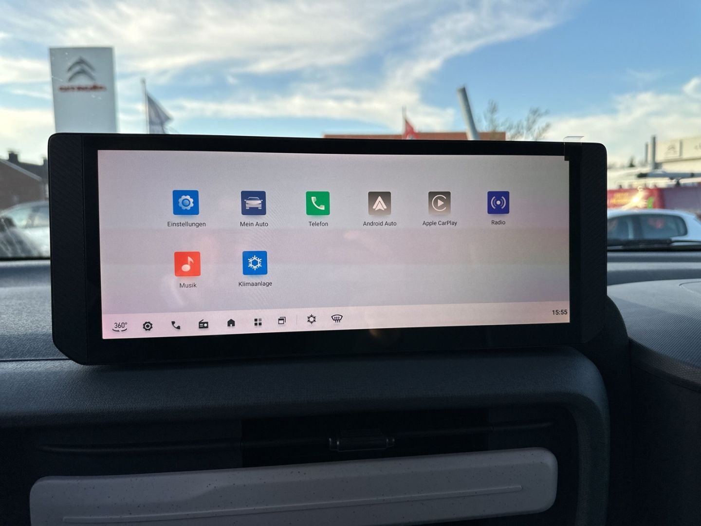 Fahrzeugabbildung Maxus e-Deliver5 L1H1 64 Spurhalteass. Navi 360 Kamera