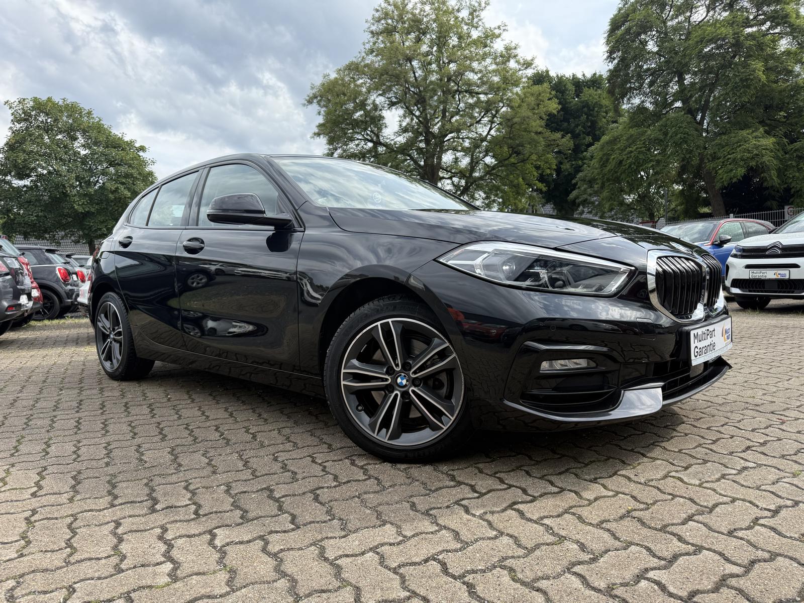 BMW 118 SPORT-LINE/PDC/LED/NAVI/SHZ/LHZ/1.HD