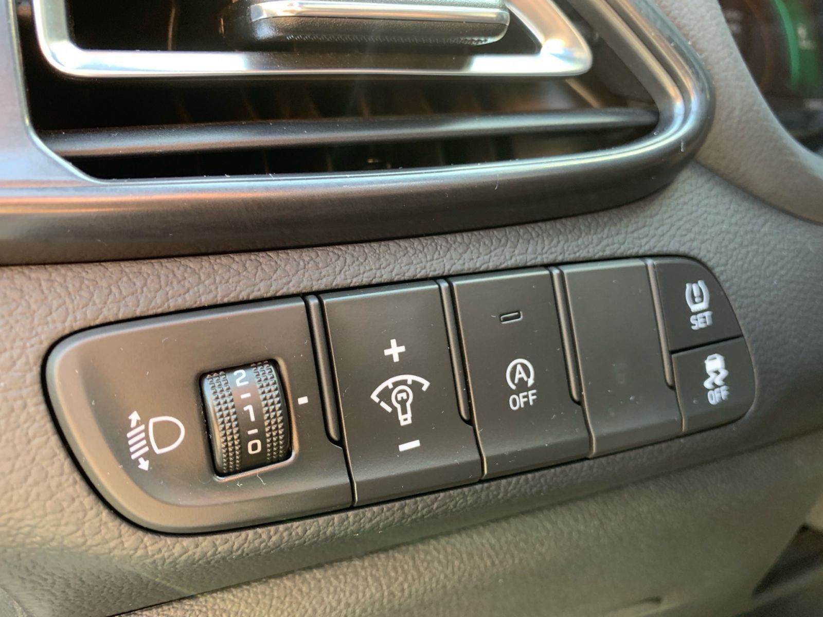 Fahrzeugabbildung Hyundai i30 Kombi 1.5 T-GDI 7-DCT N-Line Mild-Hybrid Pan