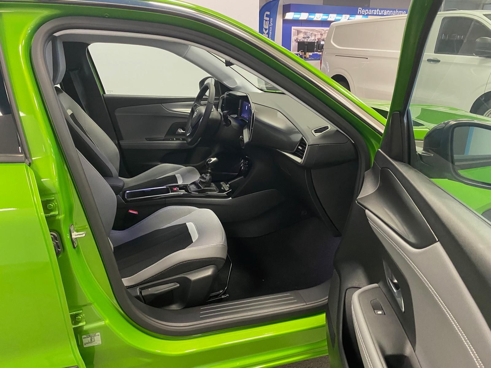 Fahrzeugabbildung Opel Mokka 1.2 Turbo 74kW Edition+ACC+LED+APP CONNECT