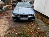BMW Bmw E36 318i - BMW 318: Limousine, E36