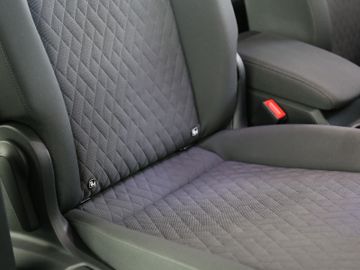 Volkswagen Caddy Maxi 1.5TSI DSG LIFE LED STANDH KAMERA AHK