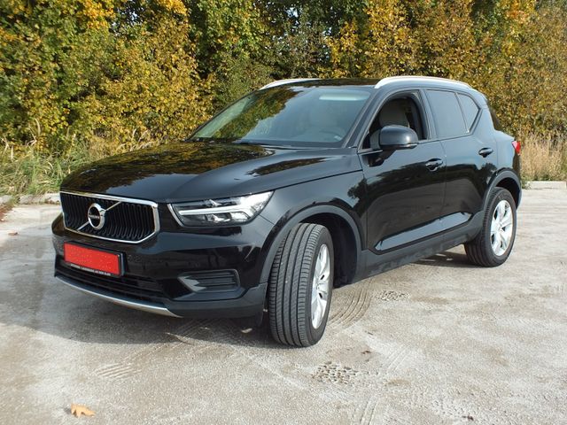 Volvo XC 40 XC40 Momentum 2WD Neuer Motor von Volvo !!