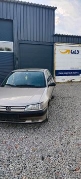 Peugeot 306 1.8 Benzin automatisch - Peugeot 306 aus 1996