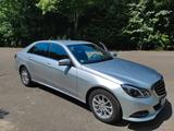 Mercedes-Benz E 220 CDI BlueTEC, 9G-Tronic  LED neue SoReifen - Mercedes-Benz 220: Sitzheizung