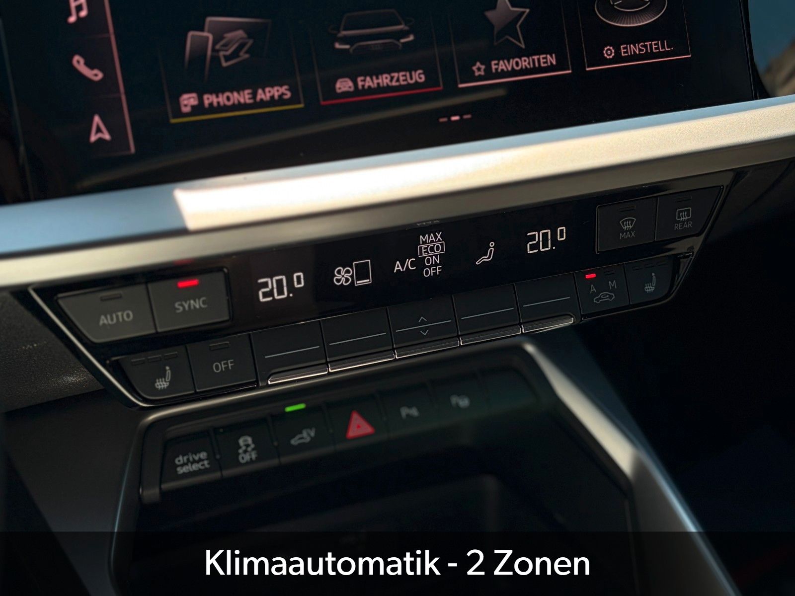 Fahrzeugabbildung Audi A3 Sportback 40 TFSIe Schiebedach KZG ACC CAM