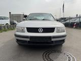 Volkswagen Passat 1.8 T Basis* Automatik - gebrauchte VW Passat aus dem Jahr 1997
