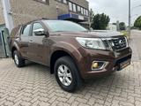 Nissan Navara  Double Cab 4x4 - Nissan Navara: Cab Double